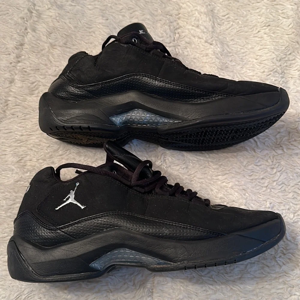 Vintage Jordan Sneakers Rising Stars Low Black 317187-001 Men’s 9